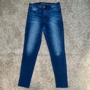 American Eagle Super Soft Dark Wash HiRise Jegging